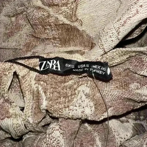 NWT! Zara Beige Floral Dress Size Small - Picture 14 of 16
